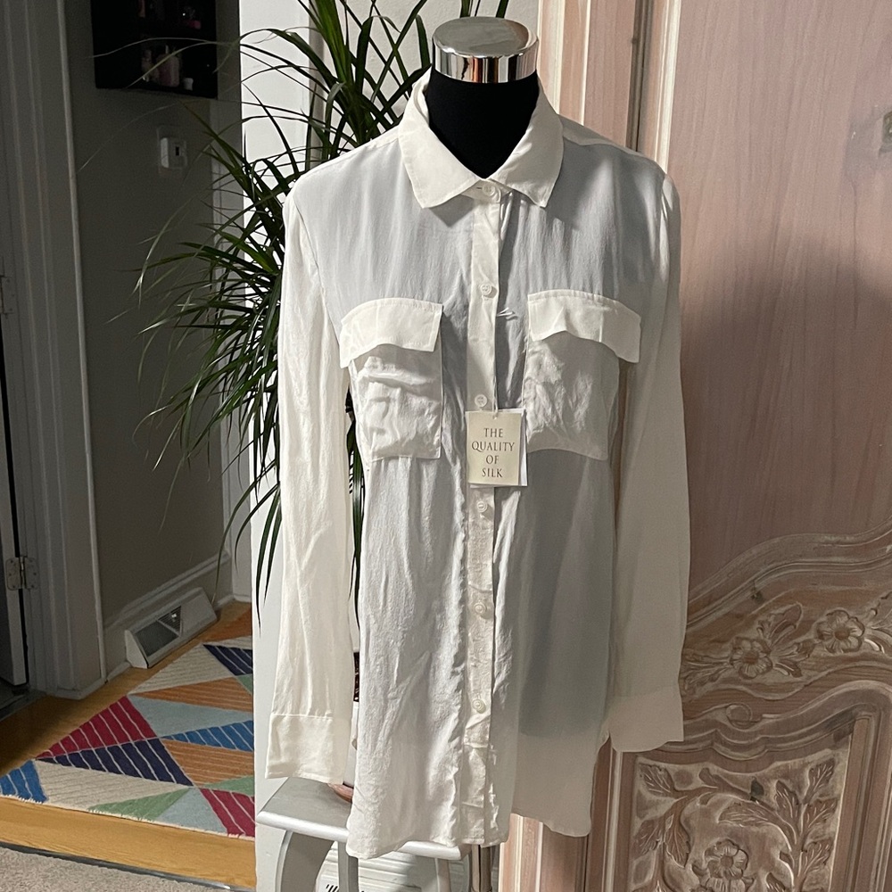 🤑 VICTORIA’s SECRET Silk Blouse